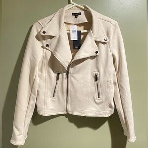 Shinestar from Buckle faux suede jacket. Size Large. Cream. NWT